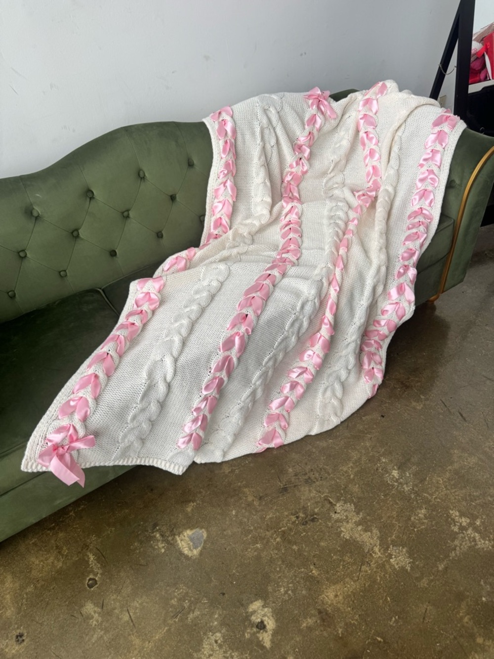 Pink lily White Knit Throw Blanket with Pink Ribbon Accents